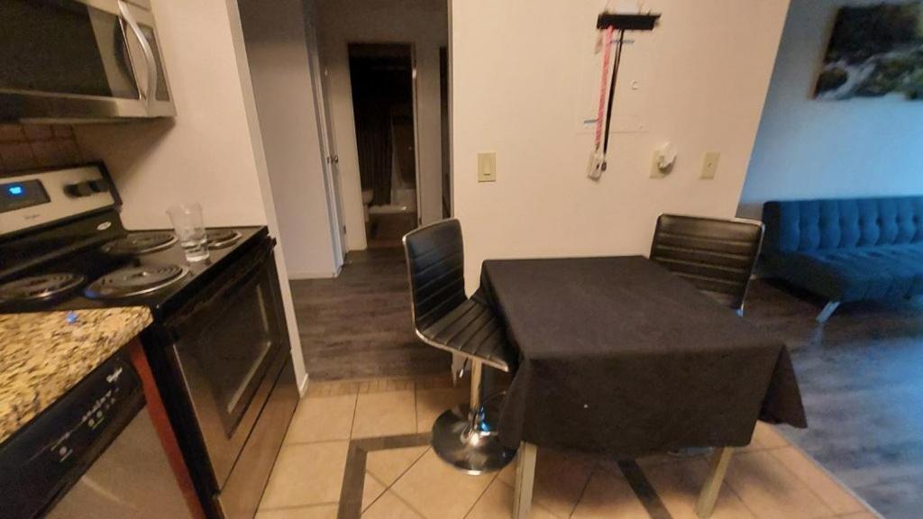 Minutes From Strip Apartment Лас Вегас Екстериор снимка